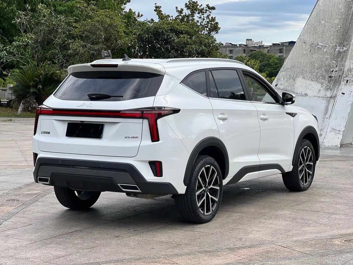 SOL X8 PLUS 2023 1.5 TGDI DCT ZhiJia Edition 5 Seats — миниатюра 15