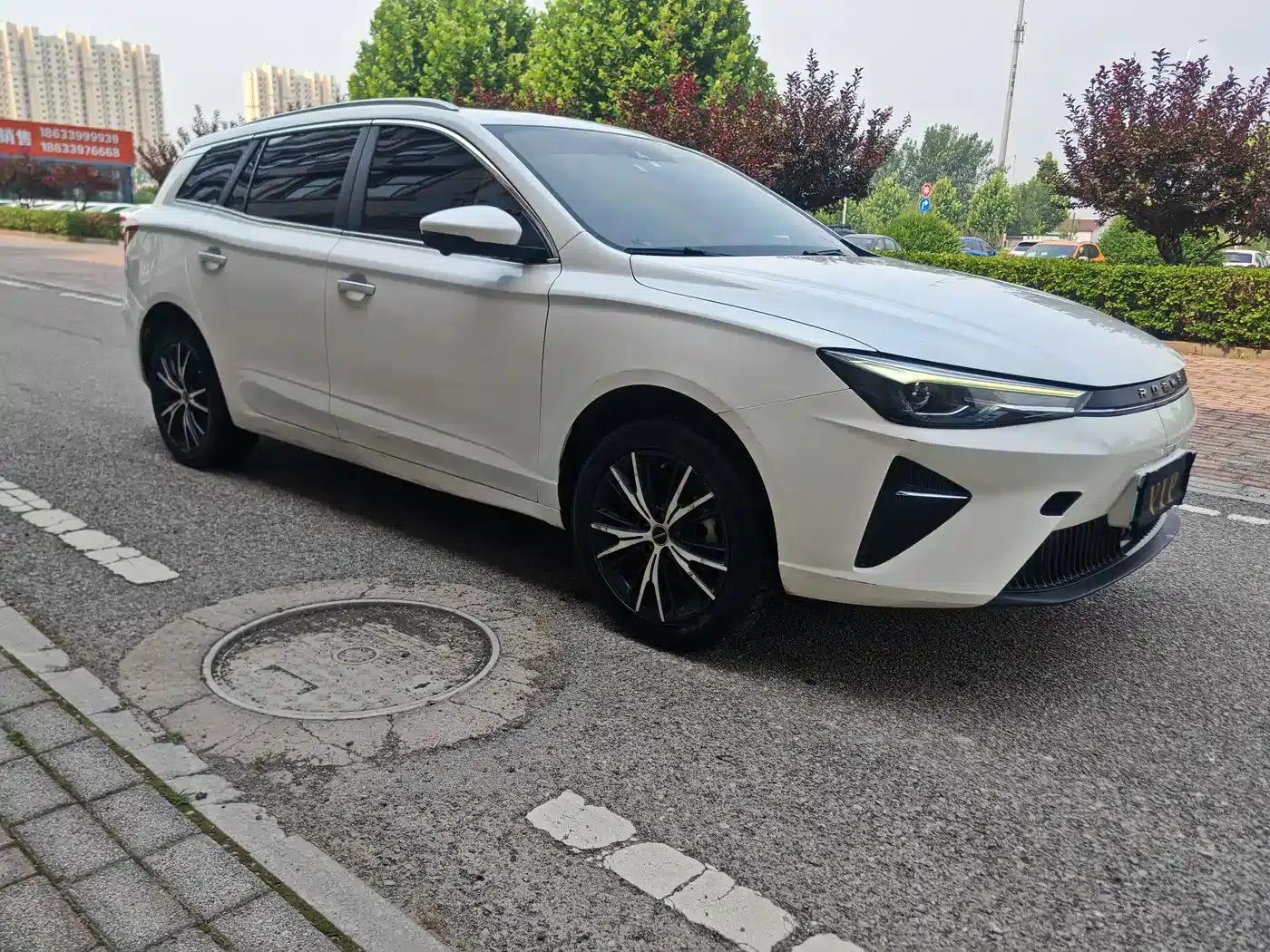 Roewe Ei5 2021 500 Admiration Edition — миниатюра 6