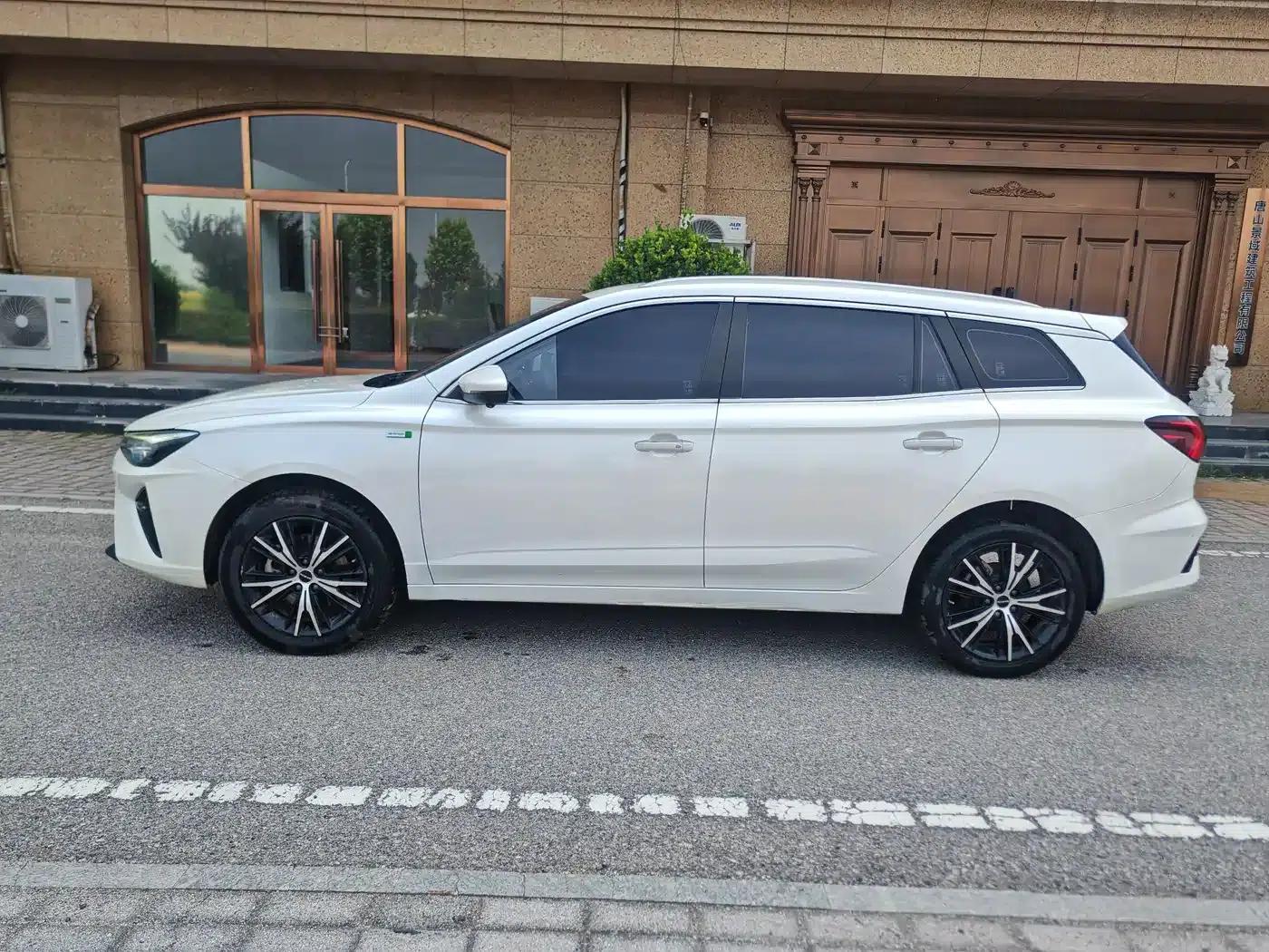 Roewe Ei5 2021 500 Admiration Edition — миниатюра 7