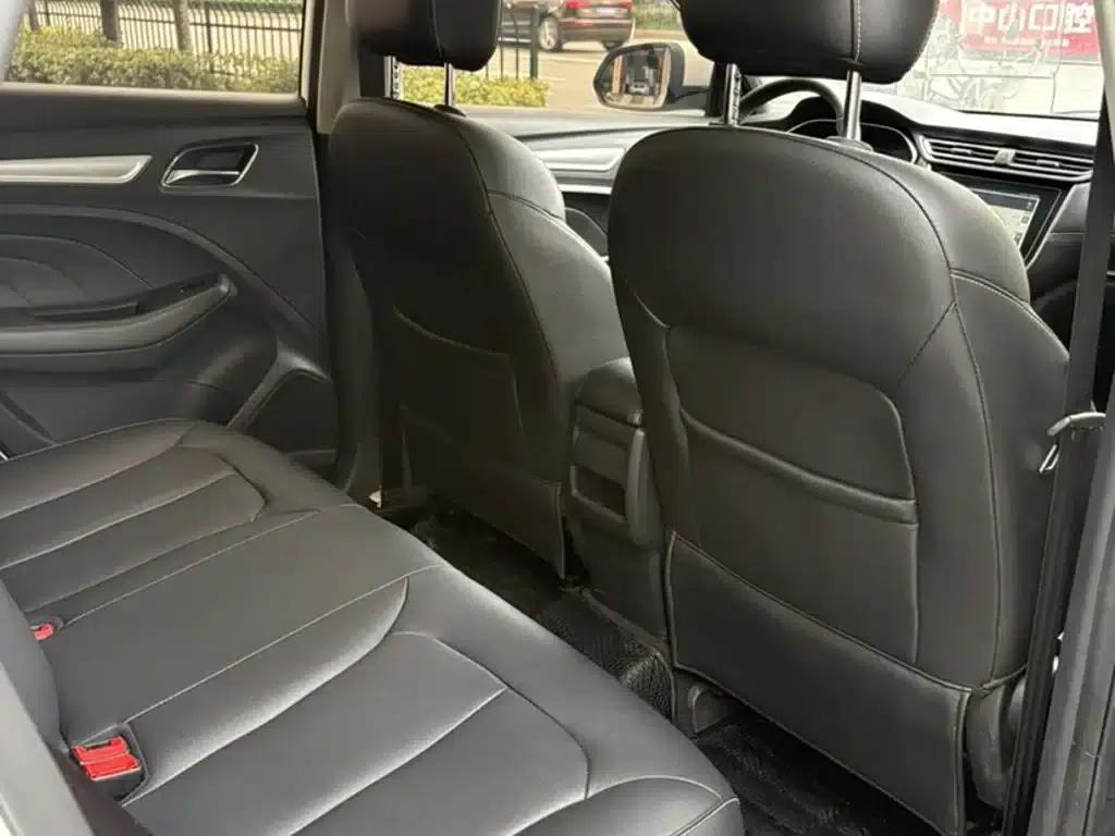 Roewe RX3 2018 1.6L CVT Internet Smart Edition — миниатюра 12