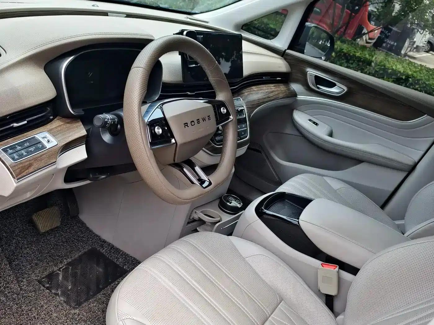 Roewe iMAX8 New Energy 2022 First Class Platinum Edition — миниатюра 8