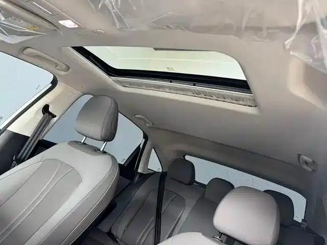Roewe D6 2025 450km Premium Edition — миниатюра 13