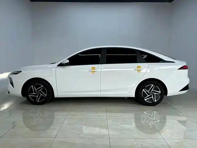 Roewe D6 2025 450km Premium Edition — миниатюра 9