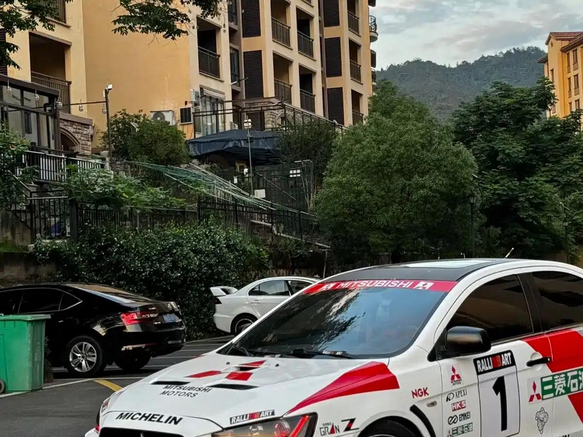 Lancer EX 2012 Luxury Edition 1.8L Manual — миниатюра 5