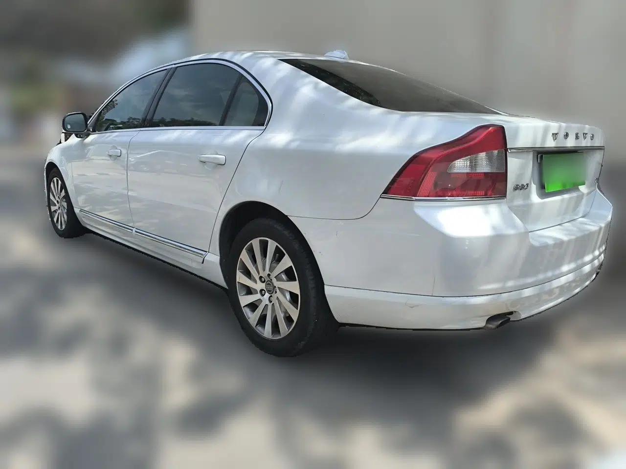 Volvo S80L 2012 2.0T T5 Luxury Edition — миниатюра 4