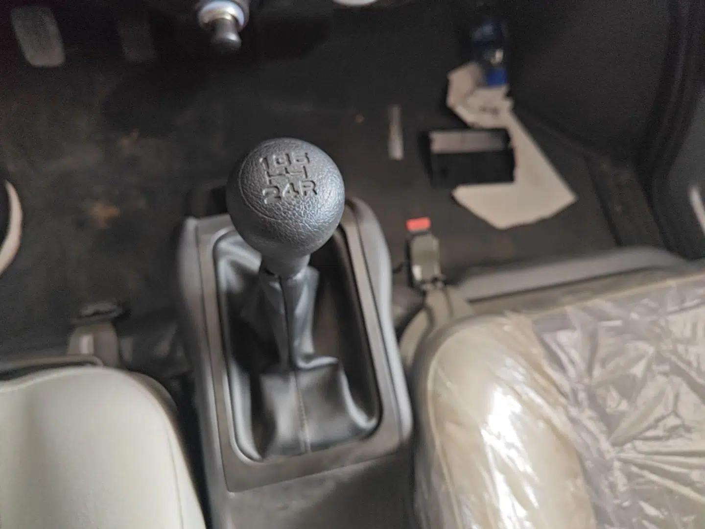 Wuling Rongguang Small Truck 2023 1.5L Single-Row Extended LAR — миниатюра 21