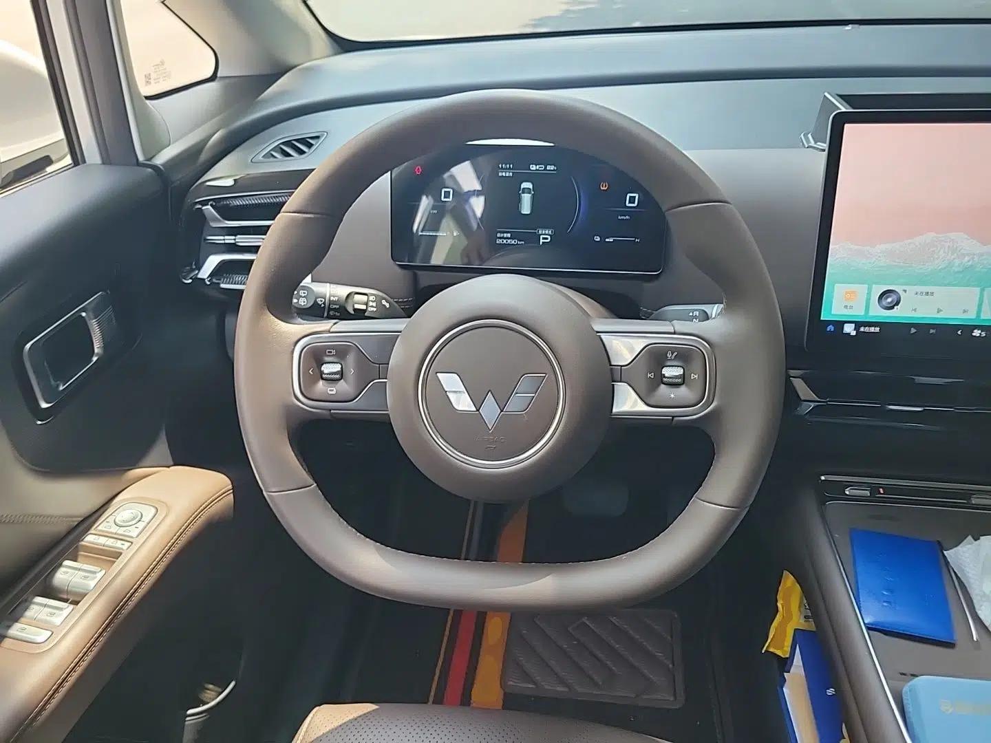 Wuling Starlight 730 2025 Model Plug-in Hybrid 125km Luxury Edition — миниатюра 10