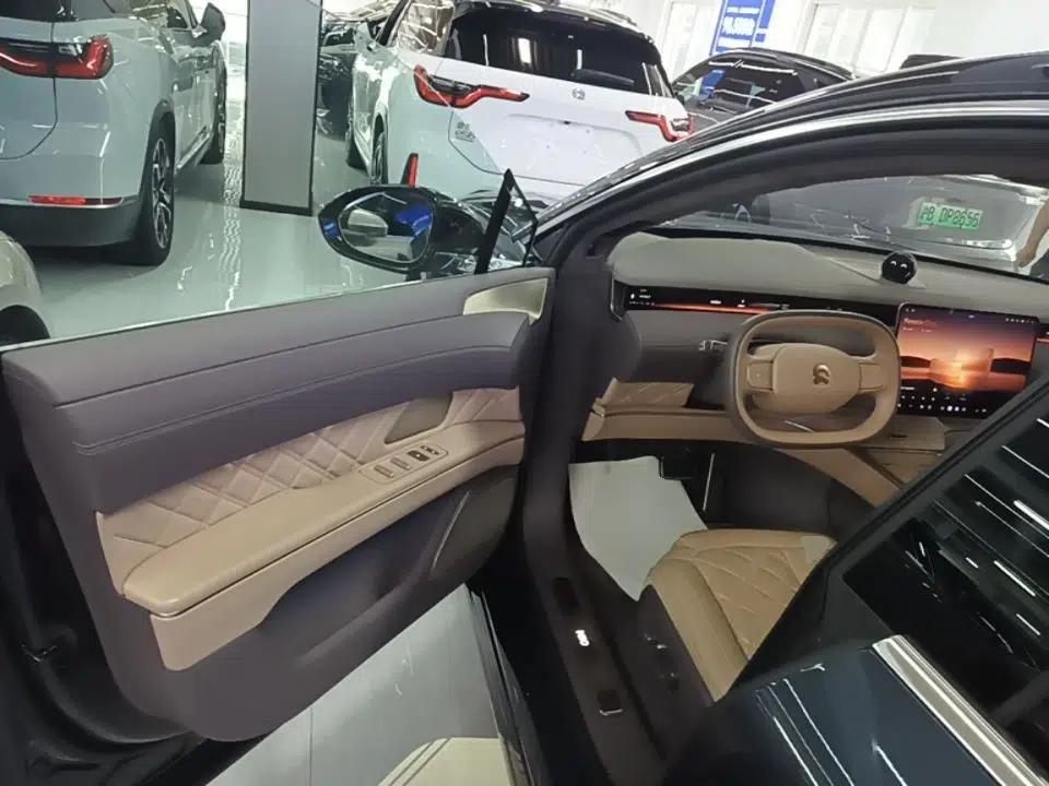 Nio ET9 2025 100kWh Signature Edition — миниатюра 23