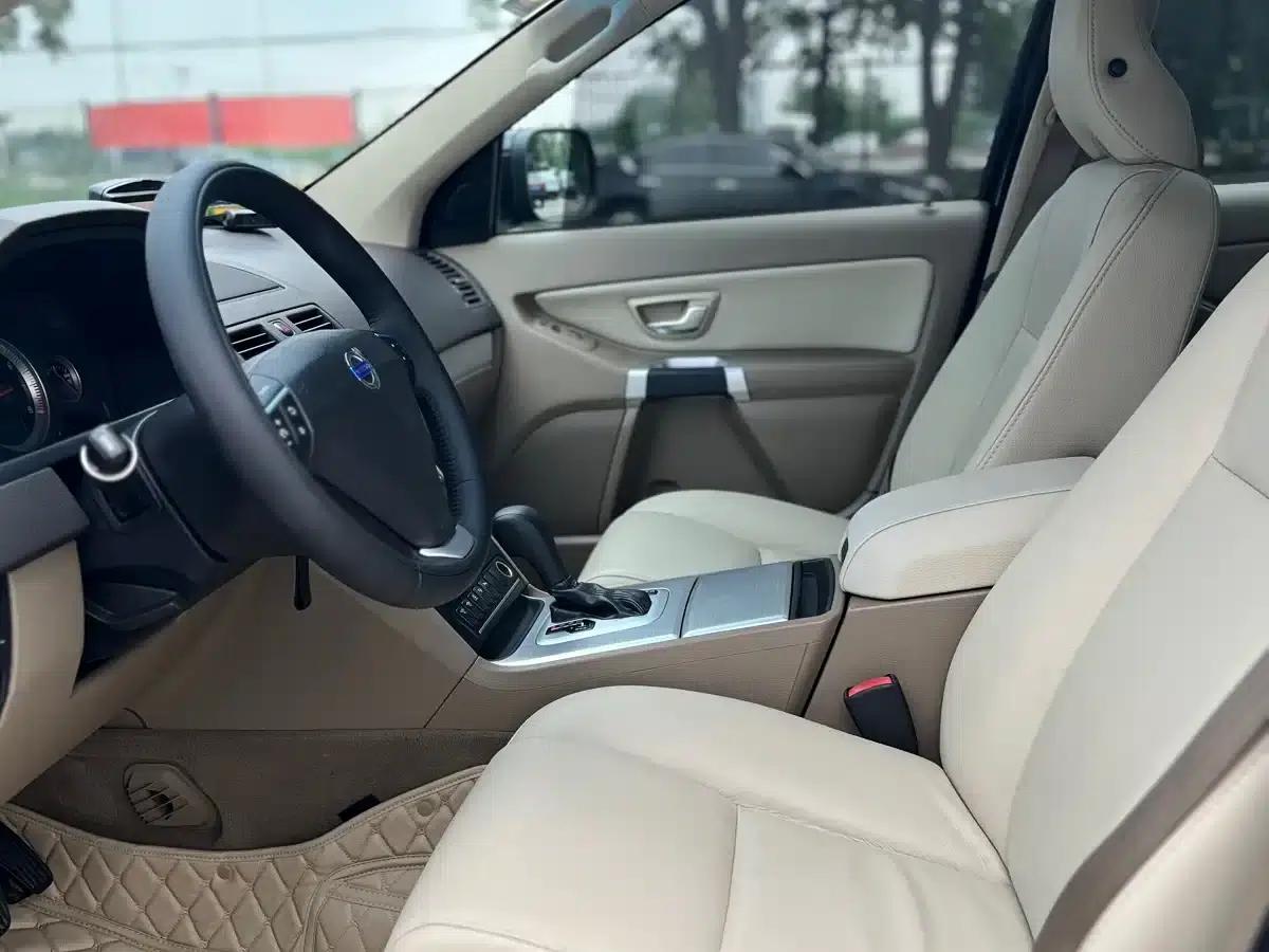 2014 XC Classic T5 Luxury Edition — миниатюра 11