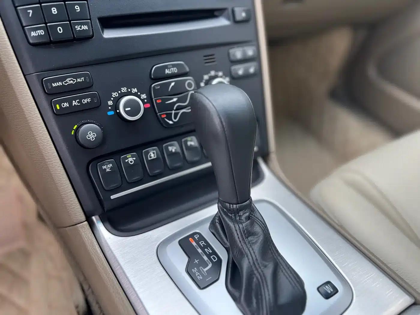 2014 XC Classic T5 Luxury Edition — миниатюра 17