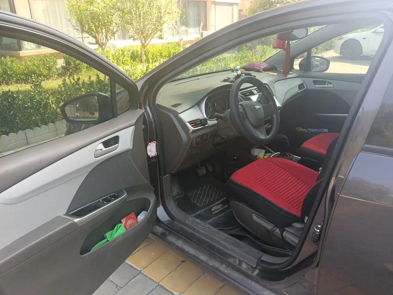 Chevrolet Lova RV 2016 1.5L Automatic Comfort Edition — миниатюра 16