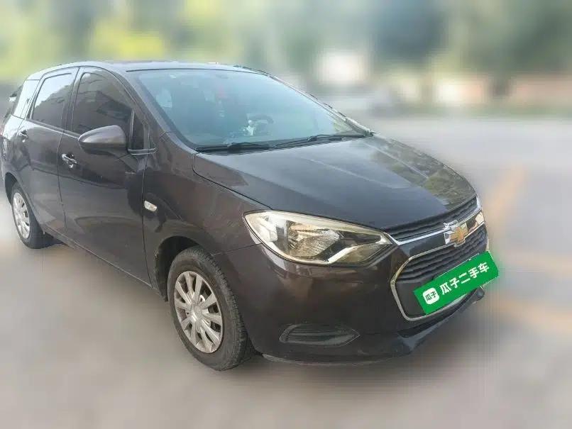 Chevrolet Lova RV 2016 1.5L Automatic Comfort Edition — миниатюра 3