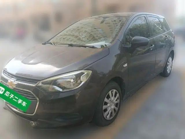 Chevrolet Lova RV 2016 1.5L Automatic Comfort Edition