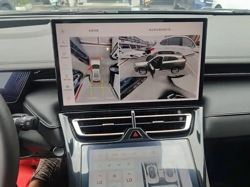 Wey brand Mocha 2021 2.0T 2WD Special Edition — миниатюра 13