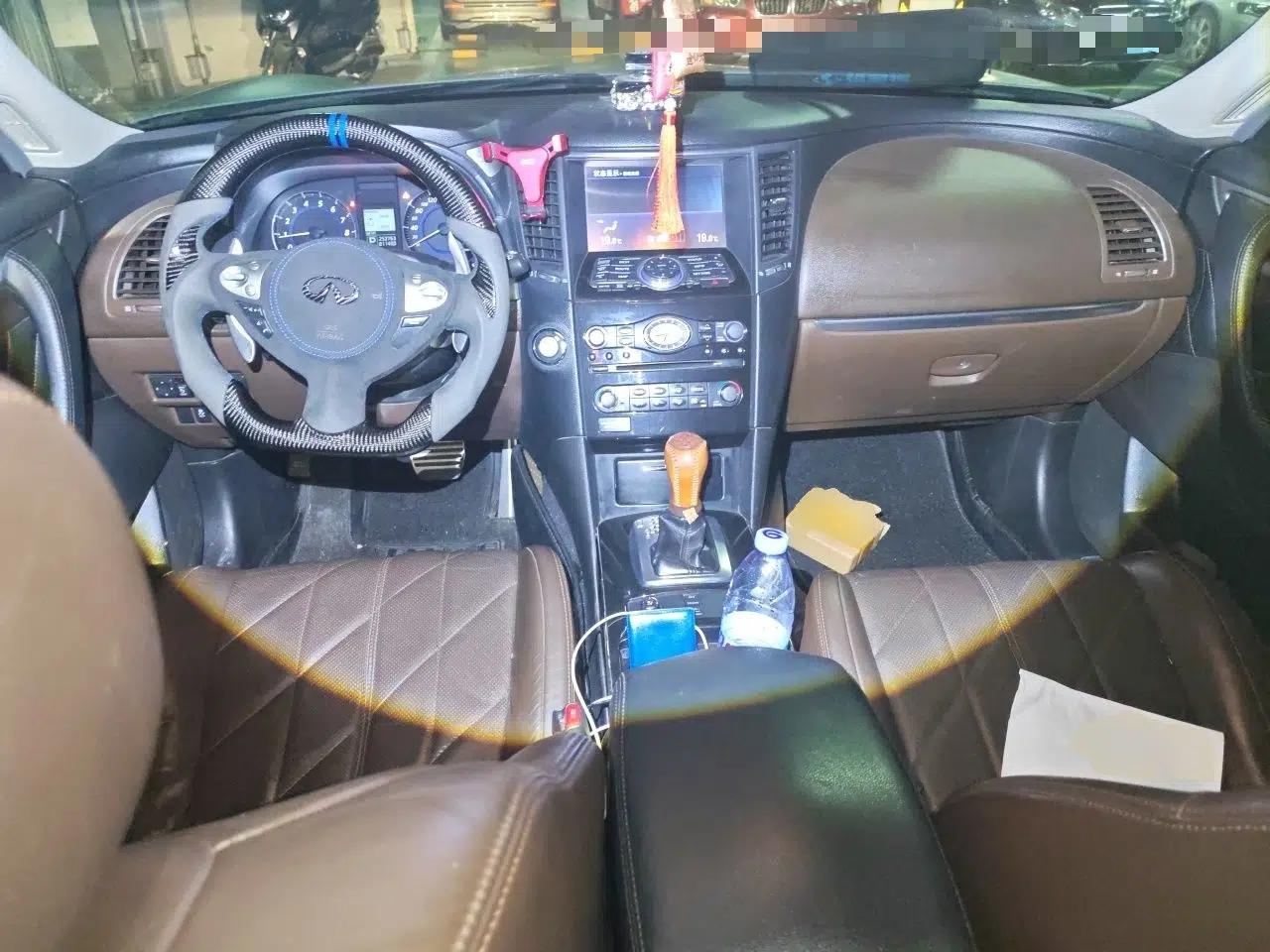 Infiniti QX70 2013 3.7L Standard Edition — миниатюра 9