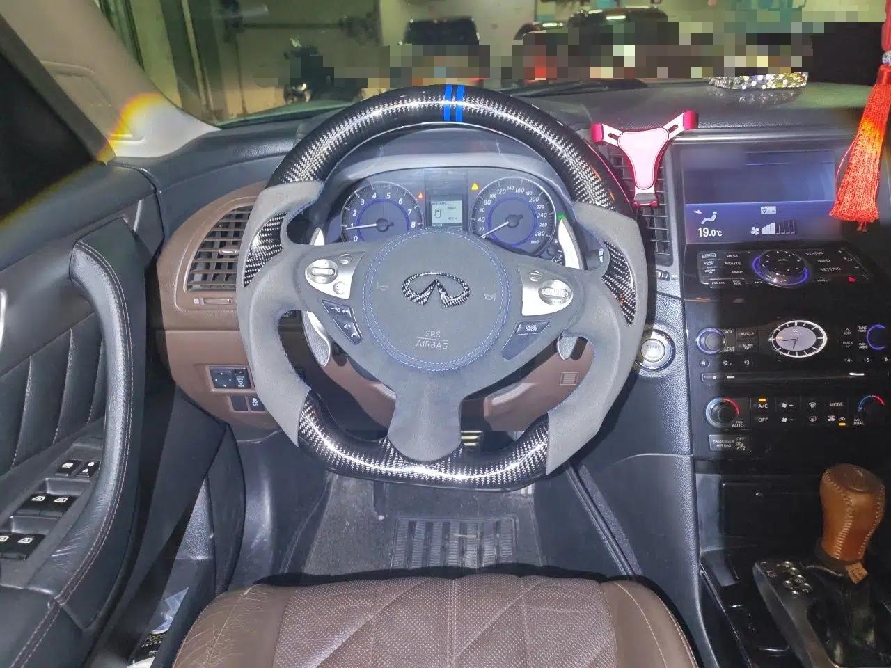 Infiniti QX70 2013 3.7L Standard Edition — миниатюра 10