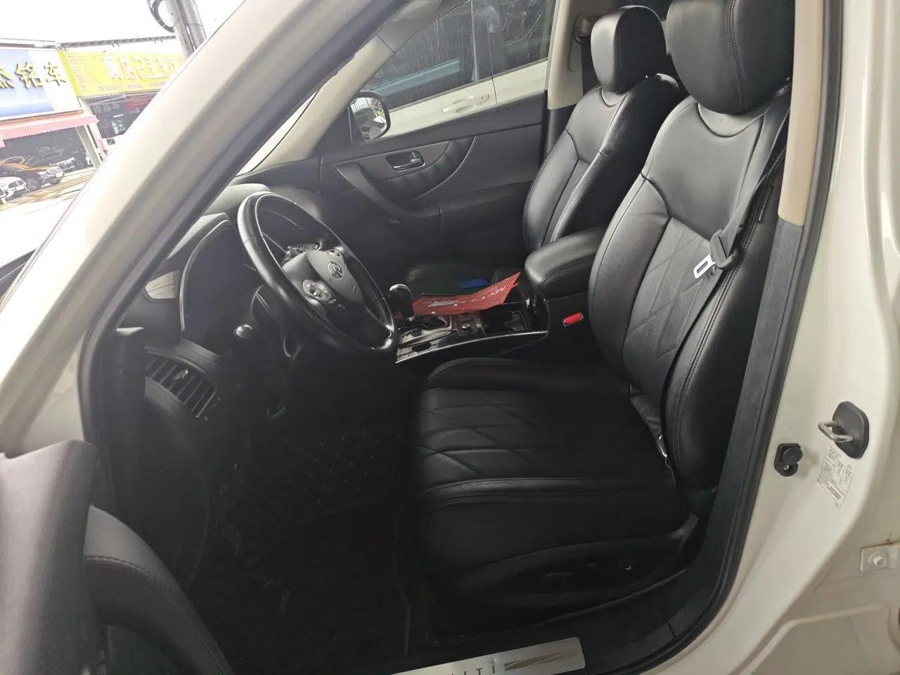 Infiniti QX70 2015 3.7L Shadow Edition — миниатюра 15
