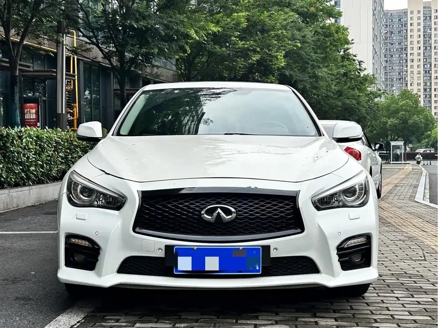 Infiniti Q50 2014 3.7L Comfort Edition — миниатюра 2