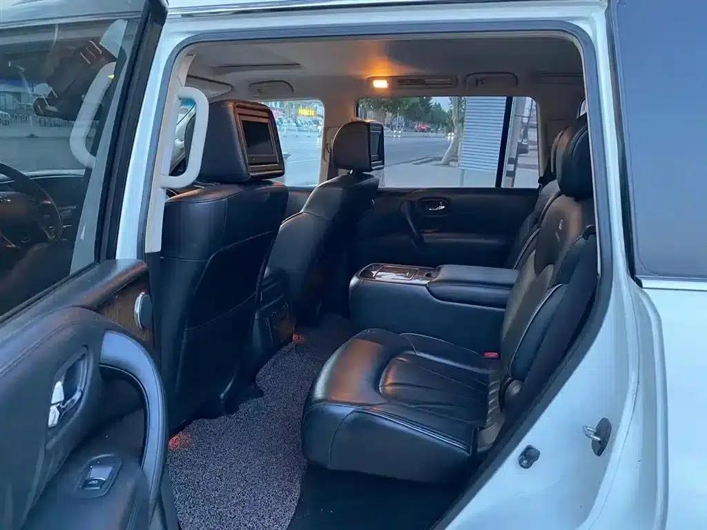Infiniti QX80 2013 5.6L 4WD — миниатюра 11