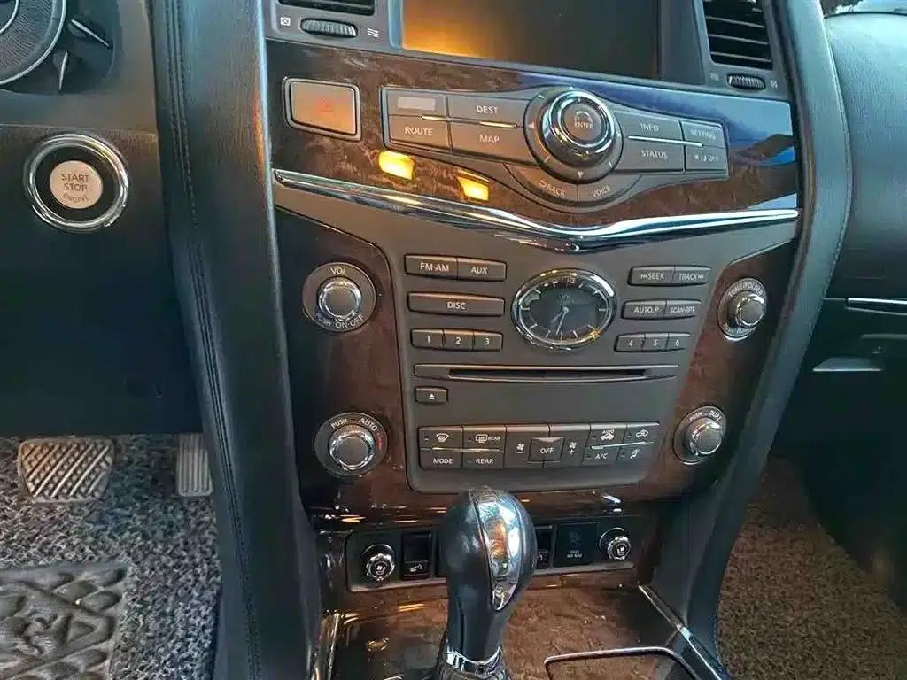 Infiniti QX80 2013 5.6L 4WD — миниатюра 8