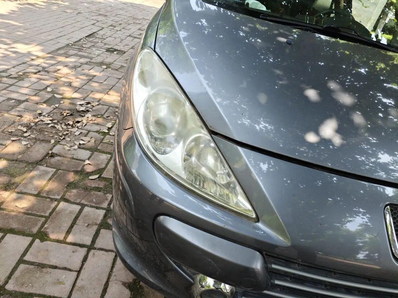 Peugeot 307 2010 Sedan 1.6L Manual Comfort Edition — миниатюра 7
