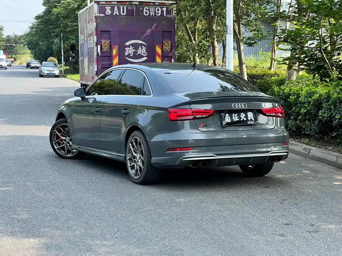 Audi S3 2017 Facelift S3 2.0T Limousine — миниатюра 10