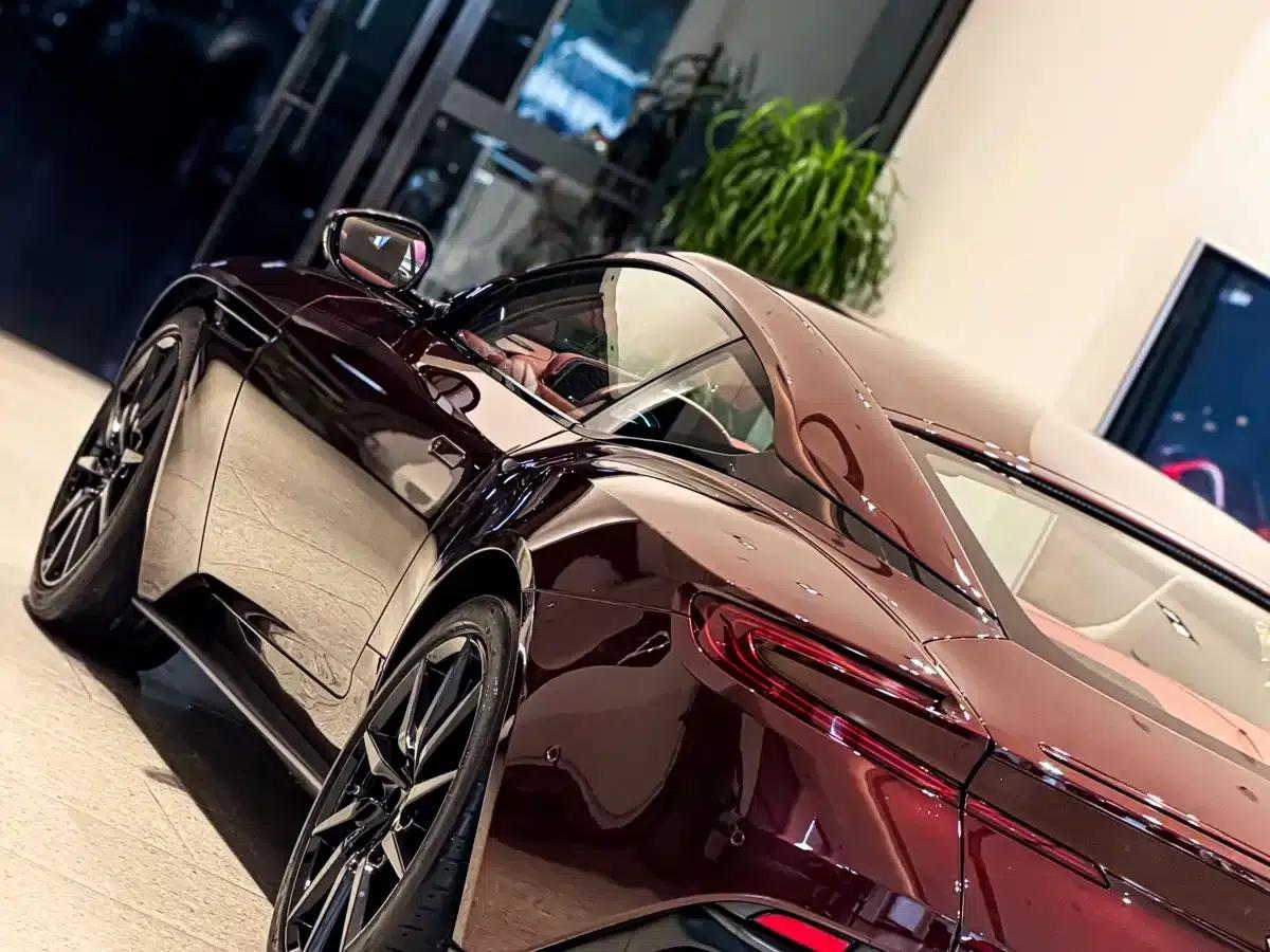 Aston Martin DB11 2020 4.0T V8 Coupe — миниатюра 8