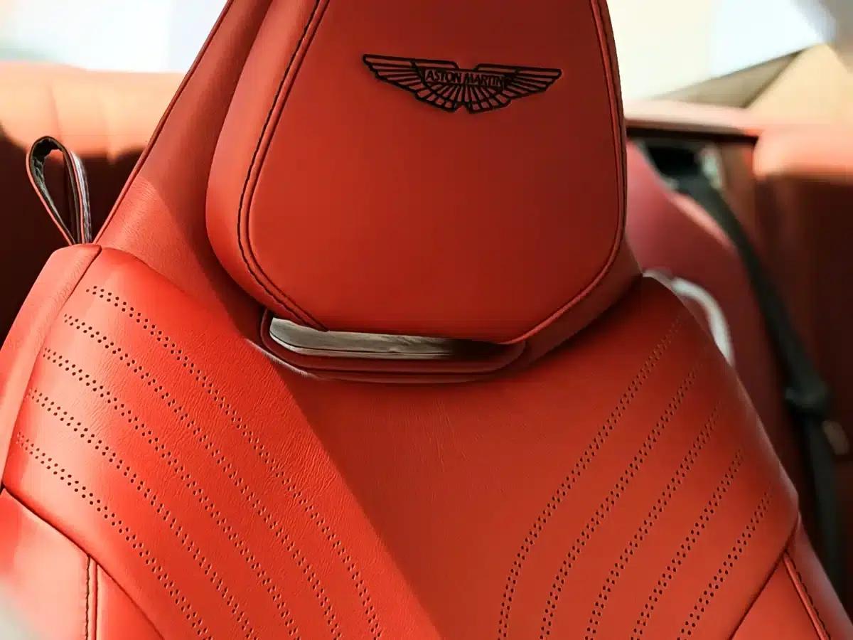 Aston Martin DB11 2020 4.0T V8 Coupe — миниатюра 10