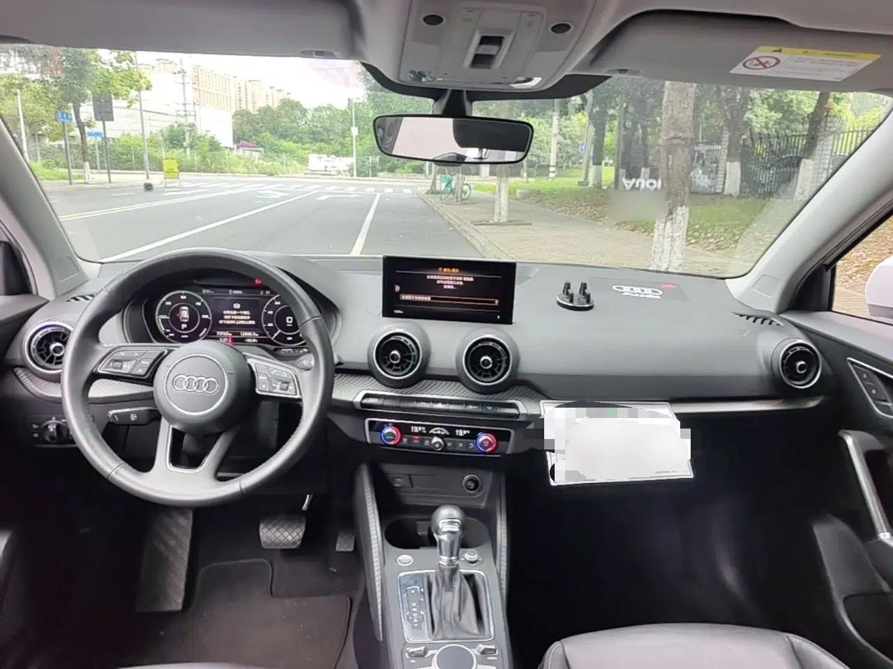 Audi Q2L e-tron 2019 Q2L e-tron Pure Electric Smart Enjoyment Model — миниатюра 12
