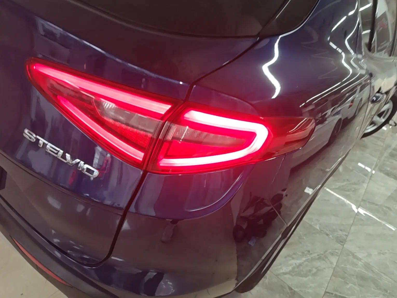 Alfa Romeo Stelvio 2017 2.0T 200HP Elite Edition — миниатюра 14