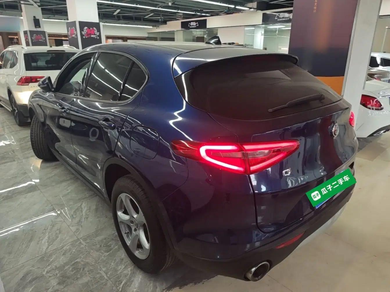 Alfa Romeo Stelvio 2017 2.0T 200HP Elite Edition — миниатюра 4