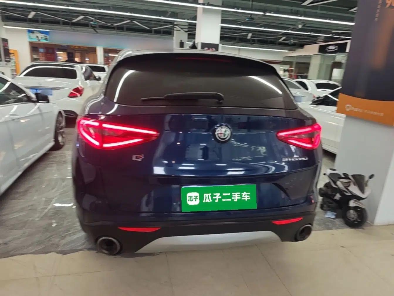 Alfa Romeo Stelvio 2017 2.0T 200HP Elite Edition — миниатюра 5