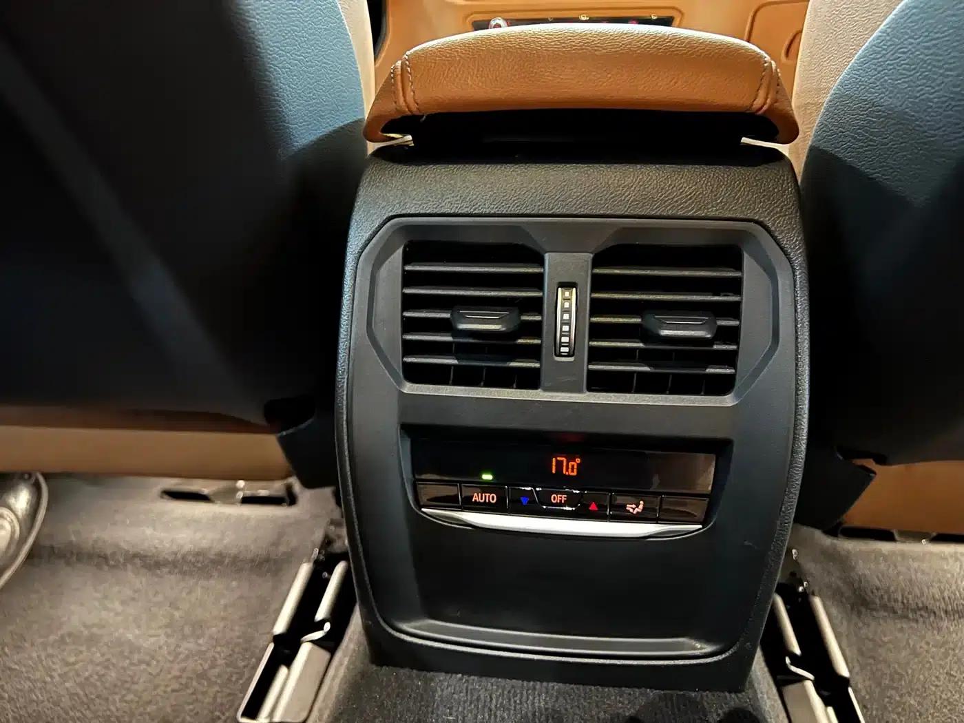 BMW i4 2022 M50 — миниатюра 15
