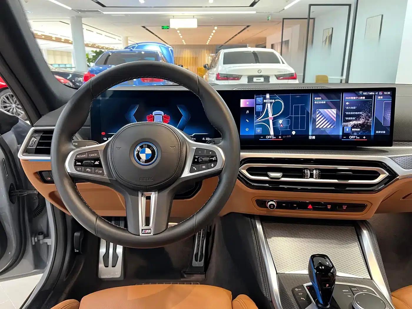 BMW i4 2022 M50 — миниатюра 17