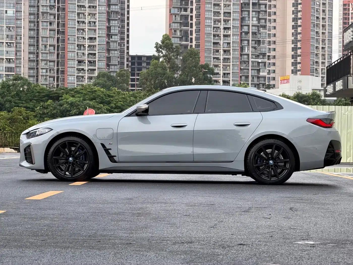 BMW i4 M 2023 M50 — миниатюра 11