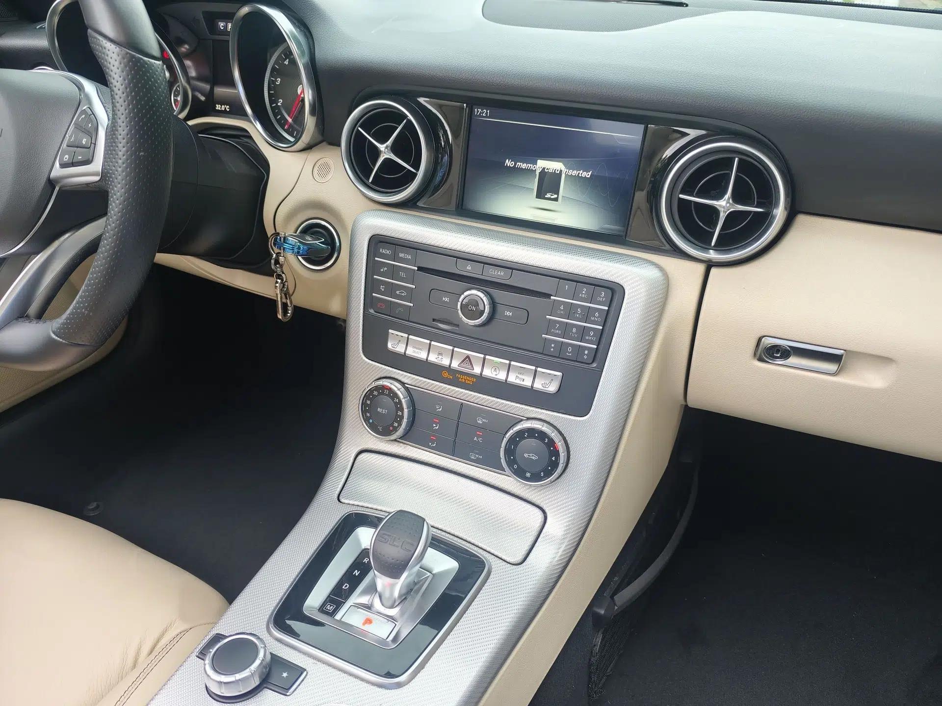 Mercedes-Benz SLC 2018 SLC 260 Dynamic Edition — миниатюра 21