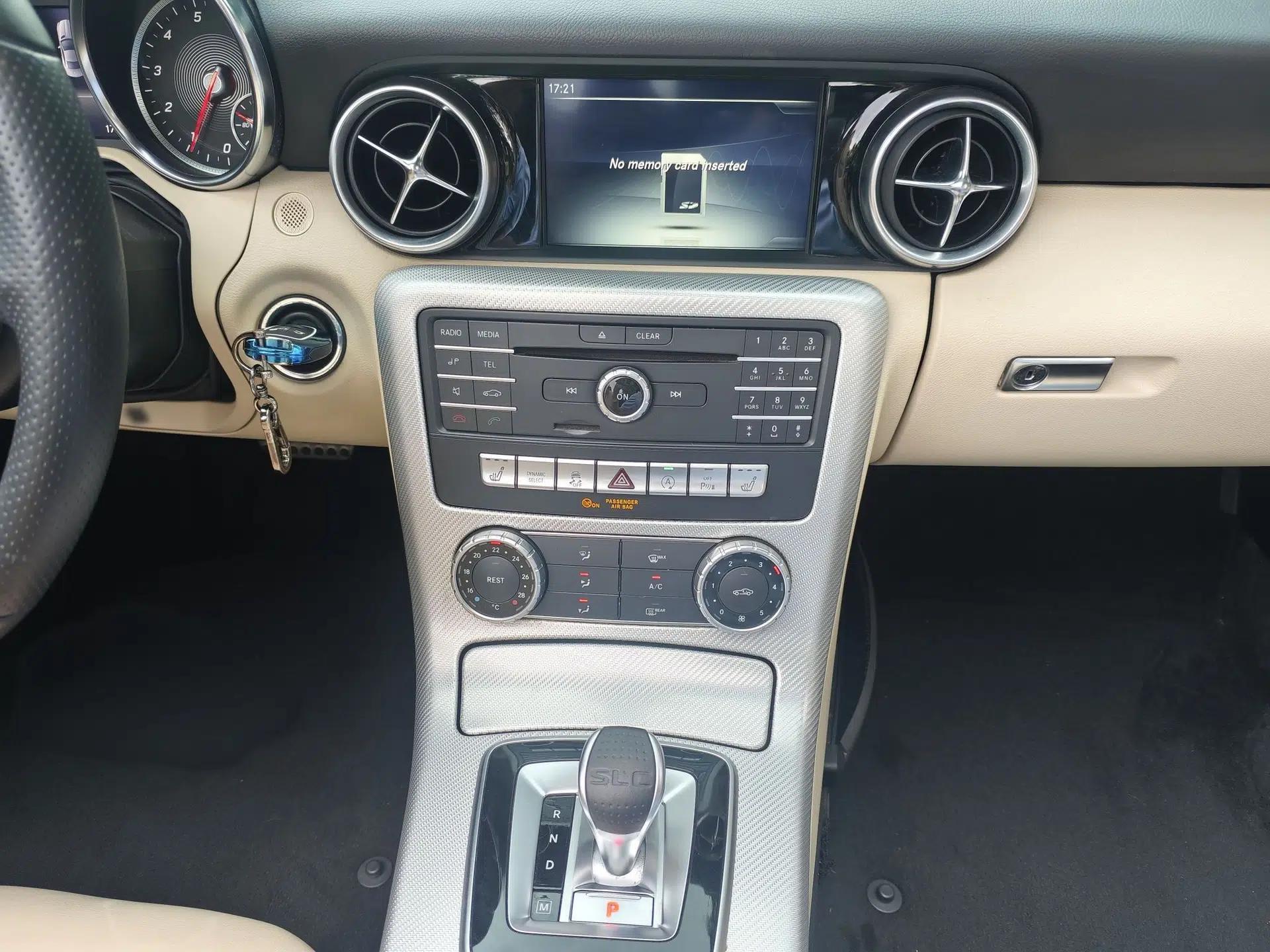 Mercedes-Benz SLC 2018 SLC 260 Dynamic Edition — миниатюра 22