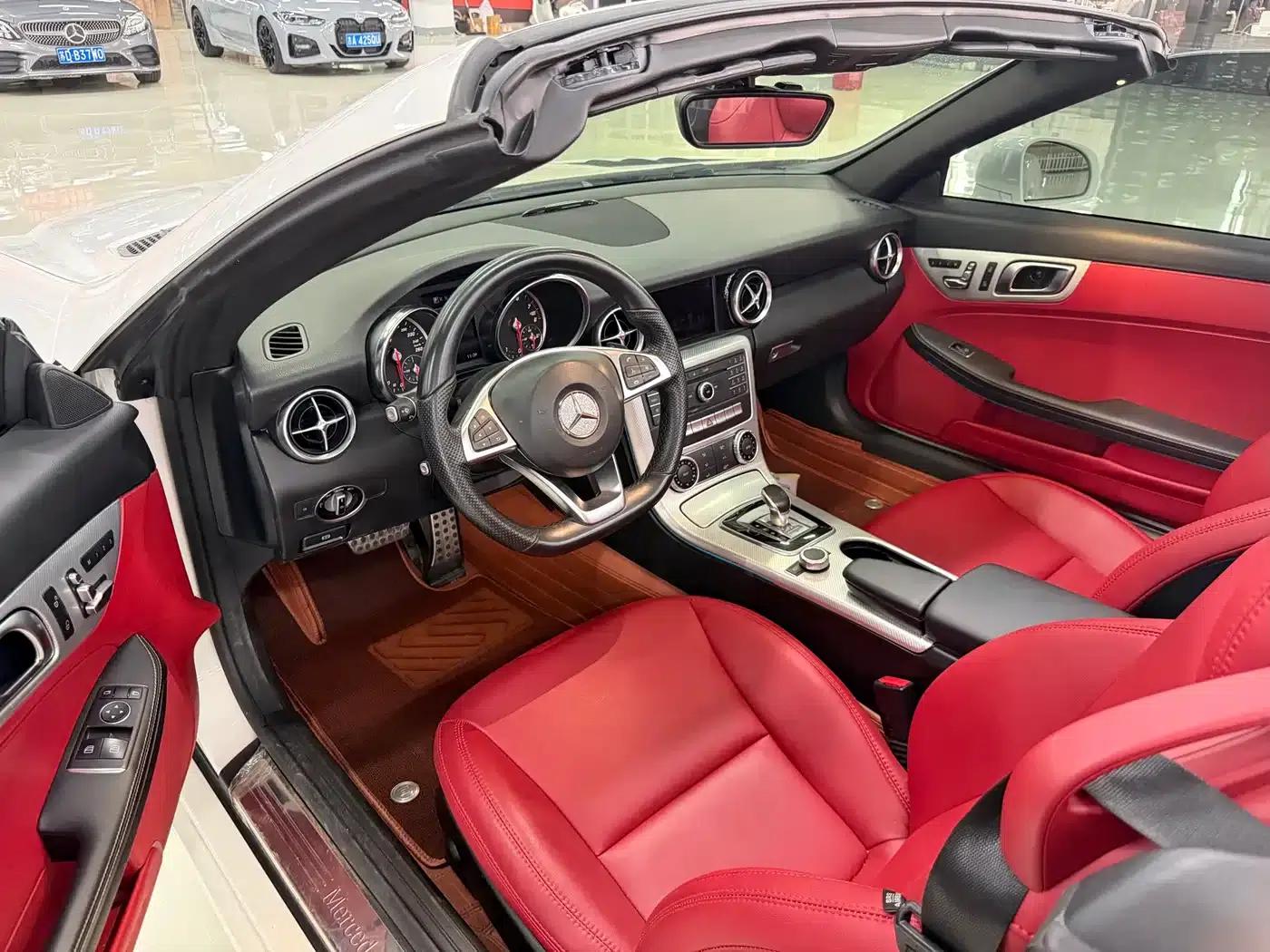 Mercedes-Benz SLC 2017 SLC 180 — миниатюра 8