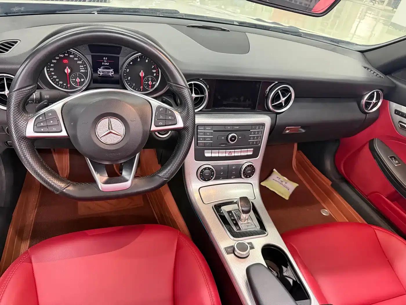 Mercedes-Benz SLC 2017 SLC 180 — миниатюра 9