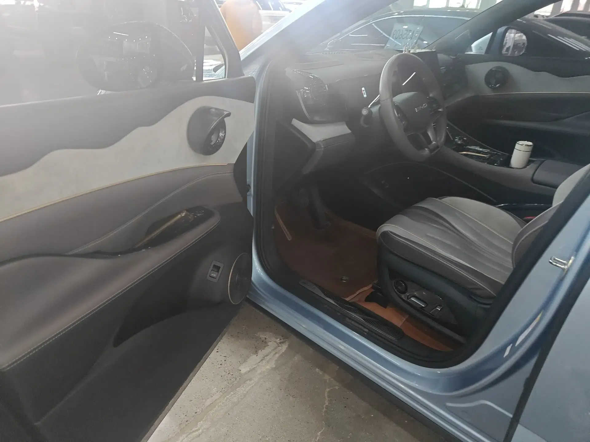 BYD Frigate 07 2023 DM-p 175 km Four-Wheel Drive Flagship Model — миниатюра 18