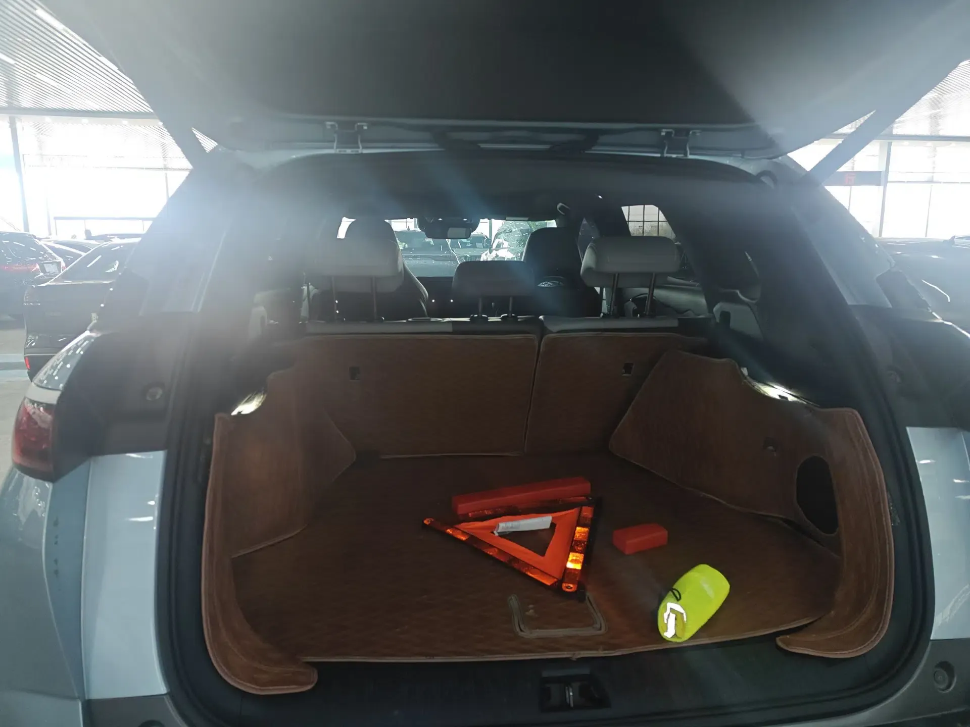 BYD Frigate 07 2023 DM-p 175 km Four-Wheel Drive Flagship Model — миниатюра 22