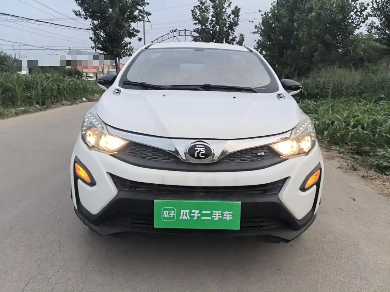 BYD Yuan 2017 1.5L Automatic Cool & Connected Model — миниатюра 2