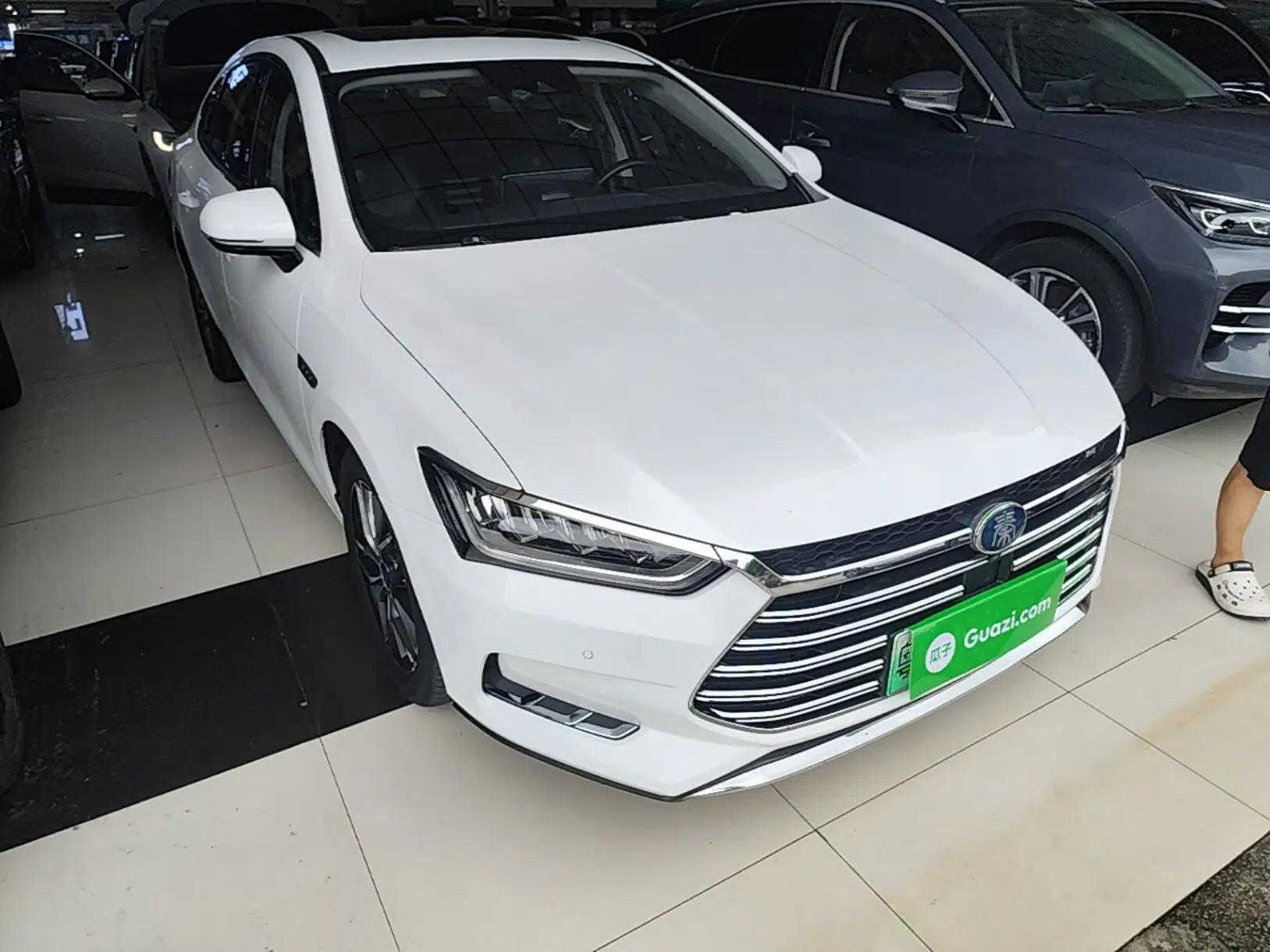 BYD Qin Pro New Energy 2018 DM 1.5TI Automatic Smart Connect Elite Model — миниатюра 12