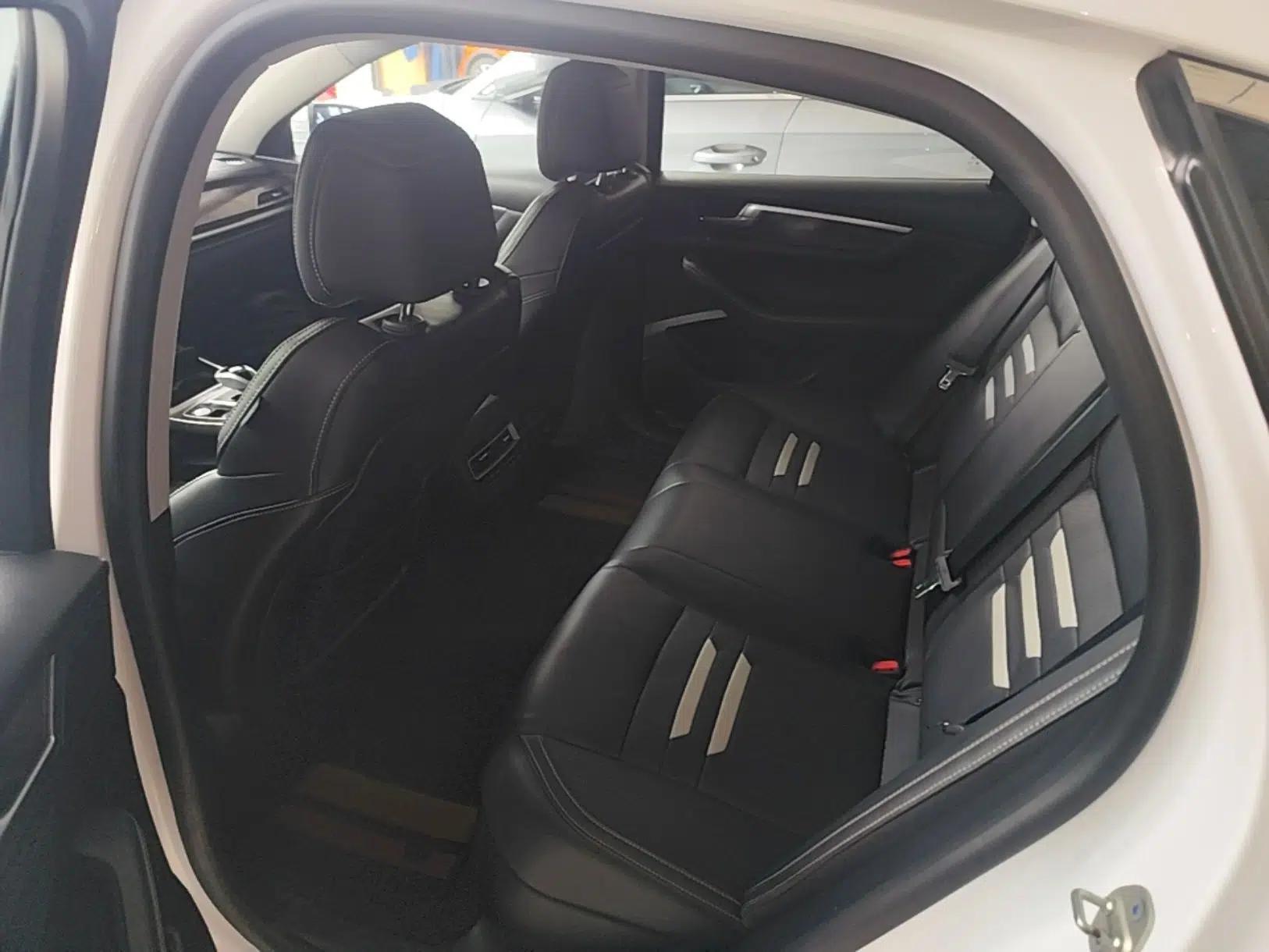 BYD Qin Pro New Energy 2018 DM 1.5TI Automatic Smart Connect Elite Model — миниатюра 25