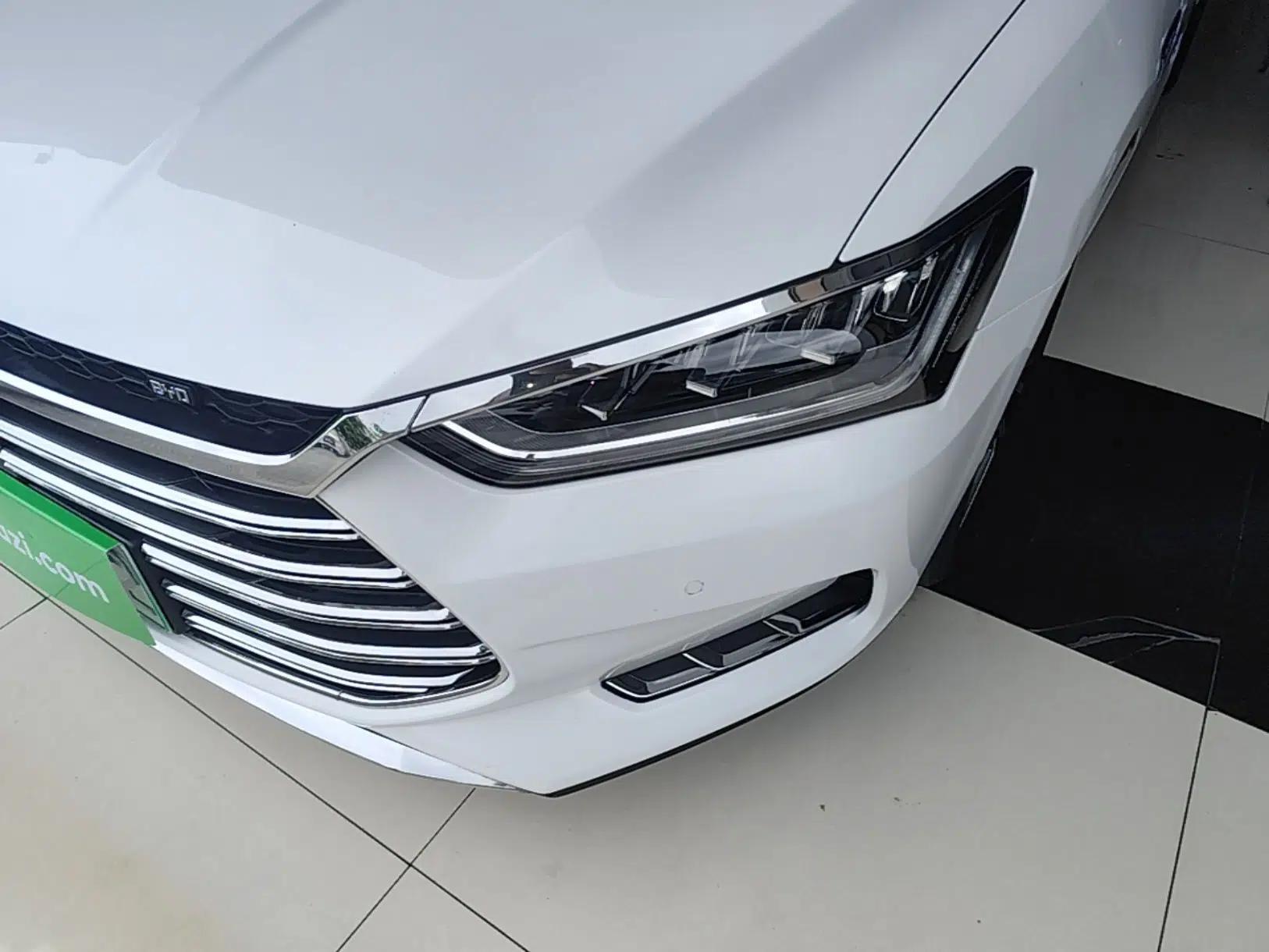 BYD Qin Pro New Energy 2018 DM 1.5TI Automatic Smart Connect Elite Model — миниатюра 8