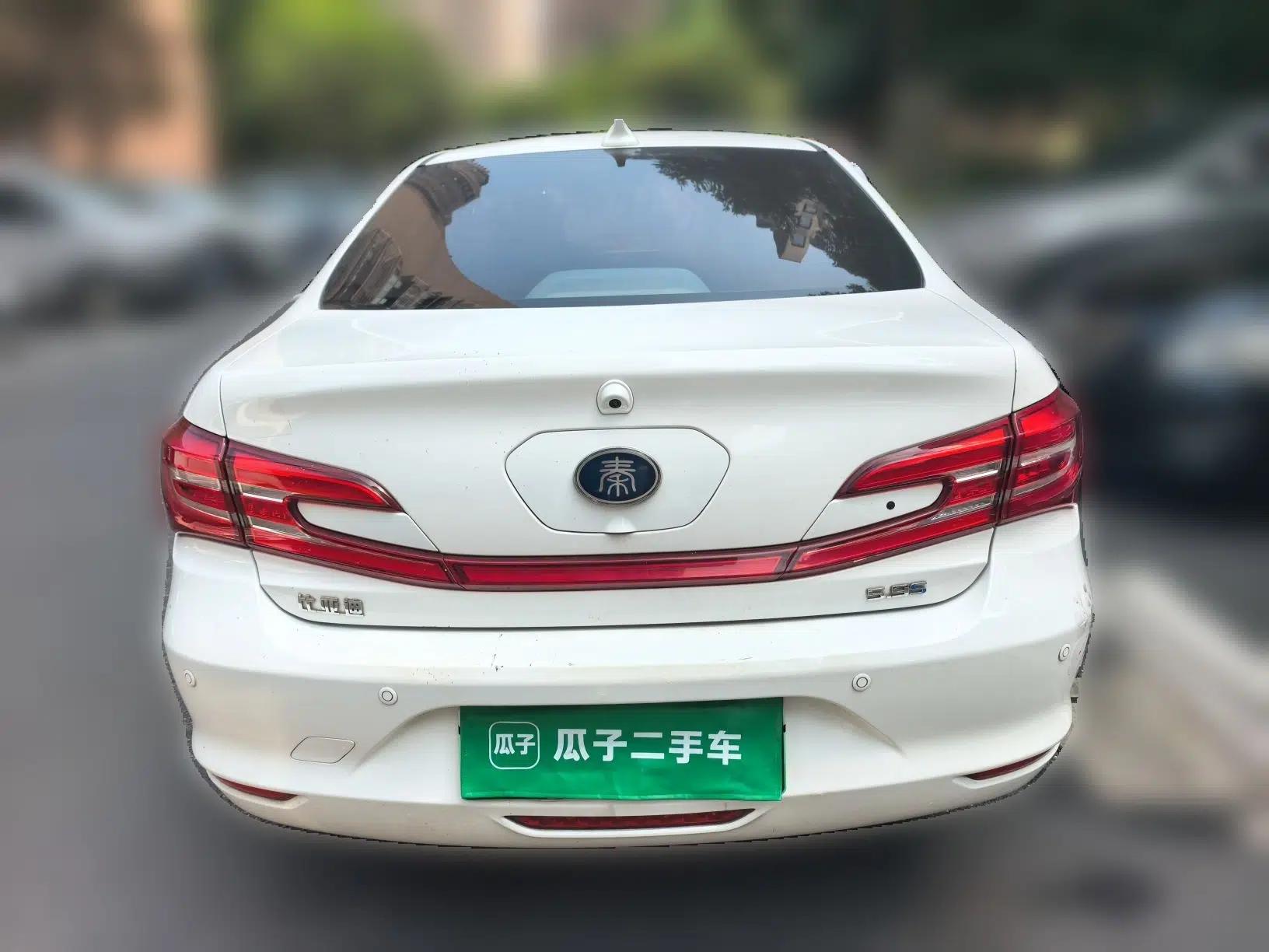 BYD Qin Pro New Energy 2018 DM 1.5TI Automatic Smart Connect Enjoyment Model — миниатюра 5