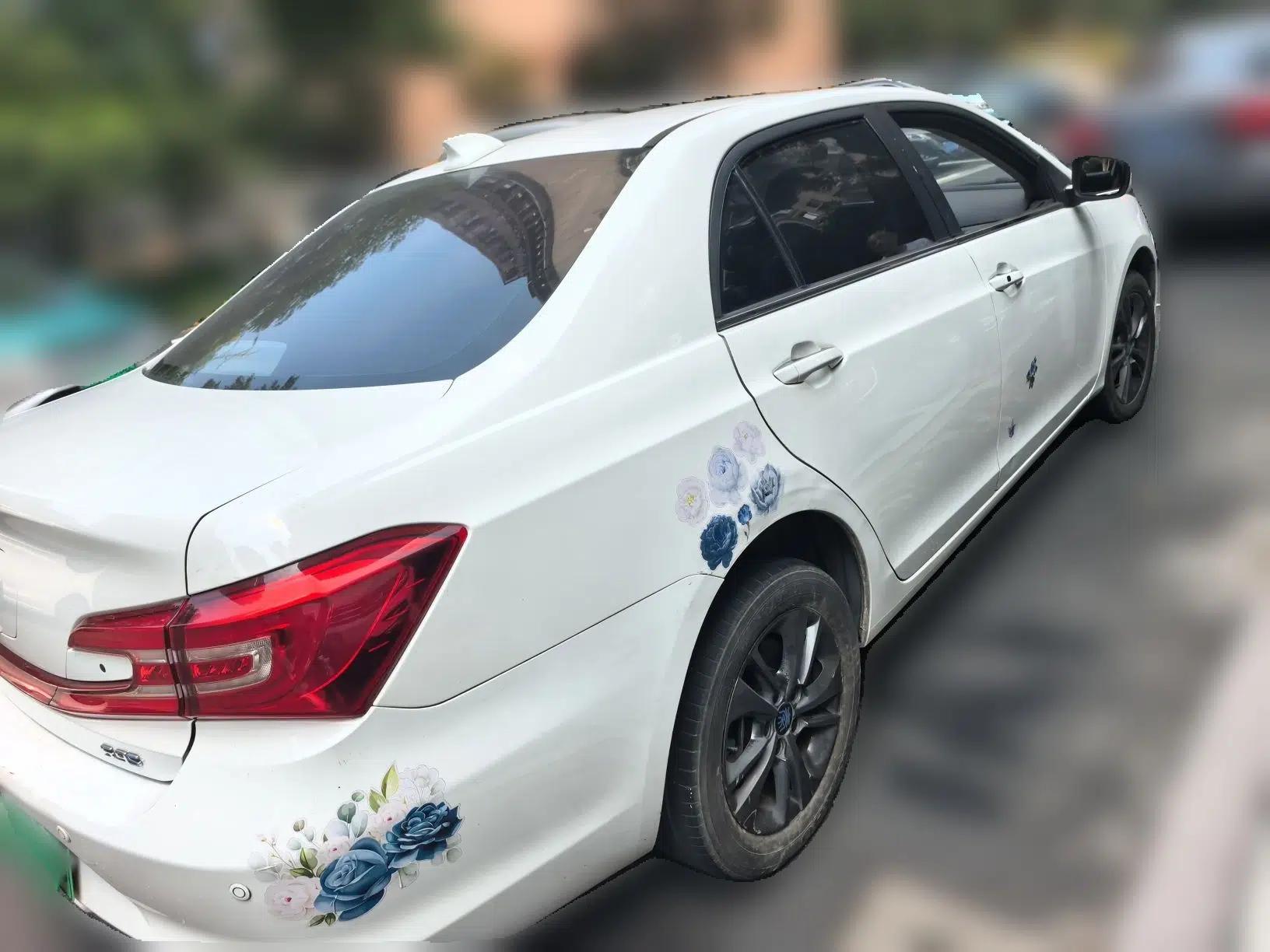 BYD Qin Pro New Energy 2018 DM 1.5TI Automatic Smart Connect Enjoyment Model — миниатюра 6