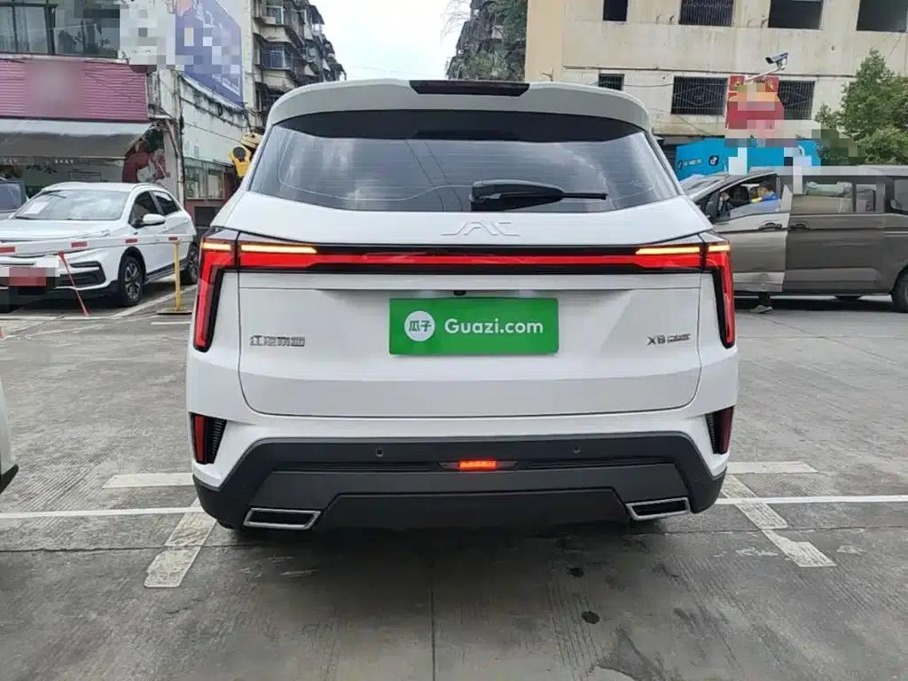 Sihao X8 PLUS 2023 1.5TGDI DCT Smart Home Edition 5-seater — миниатюра 6