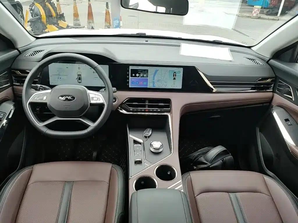 Sihao X8 PLUS 2023 1.5TGDI DCT Smart Home Edition 5-seater — миниатюра 10
