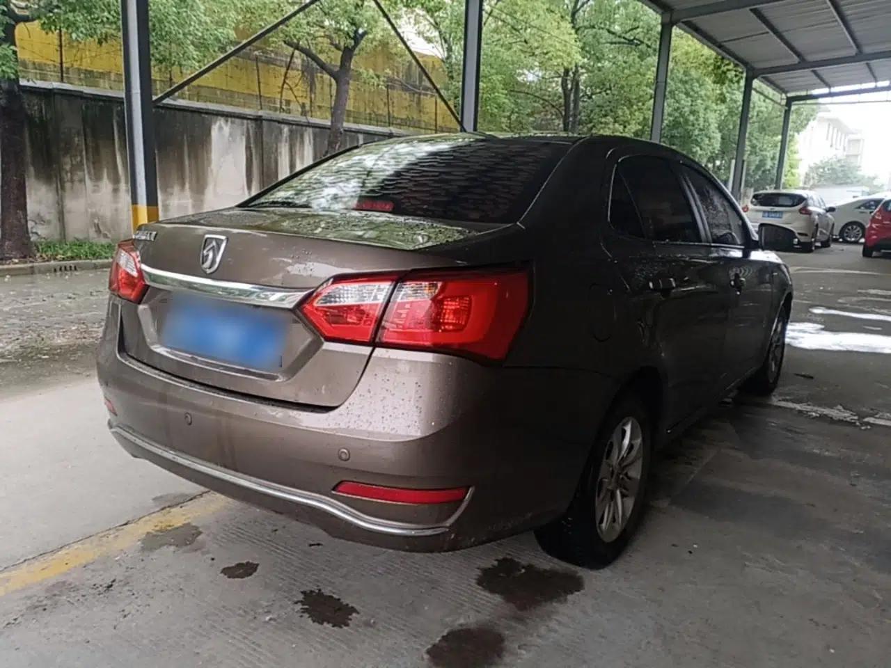 Baojun 630 2016 1.5L manual Comfort trim level — миниатюра 6